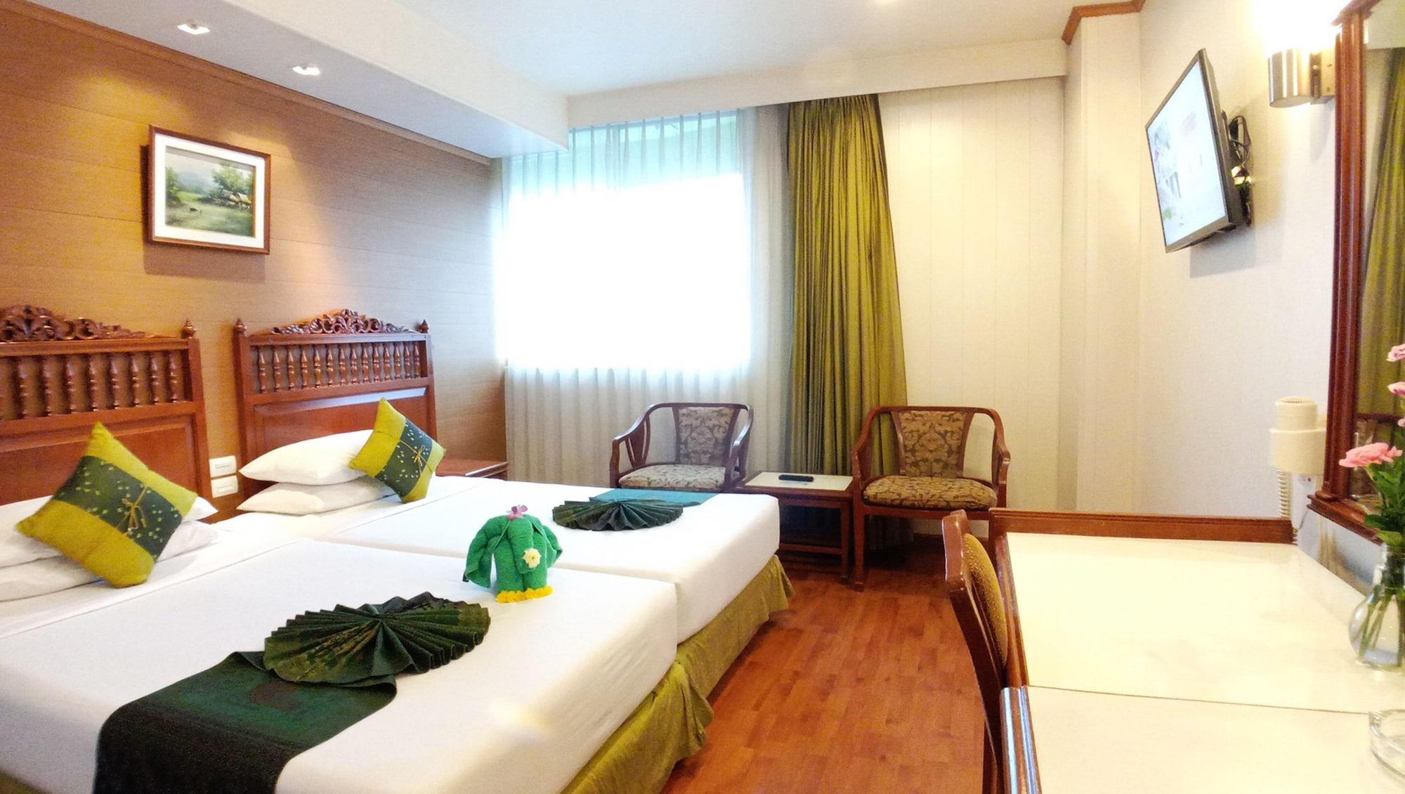 Khách sạn Centre - Sha Extra 4*