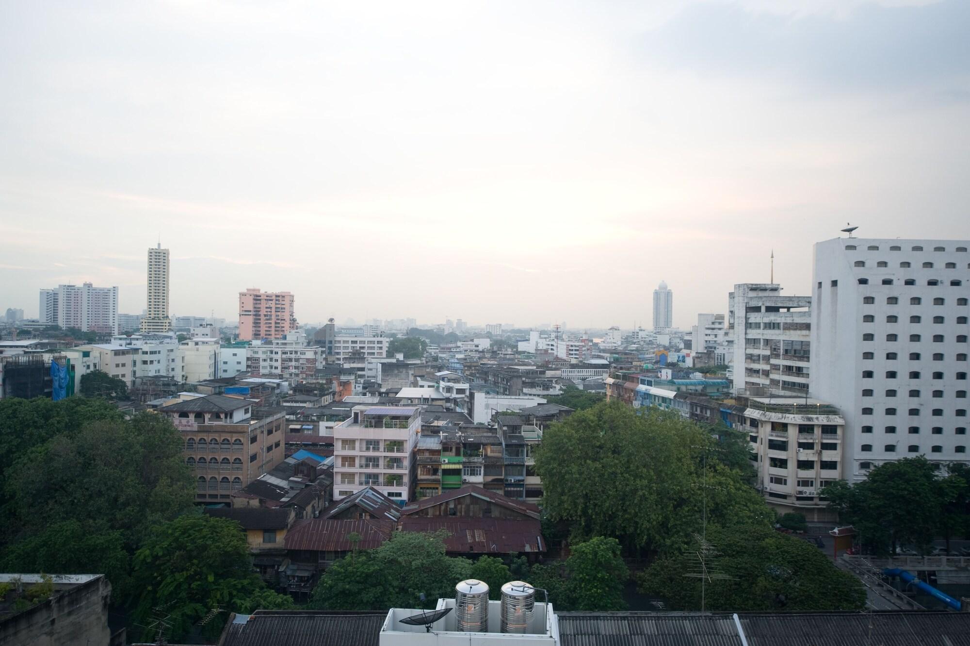 Khách sạn Centre - Sha Extra 4*