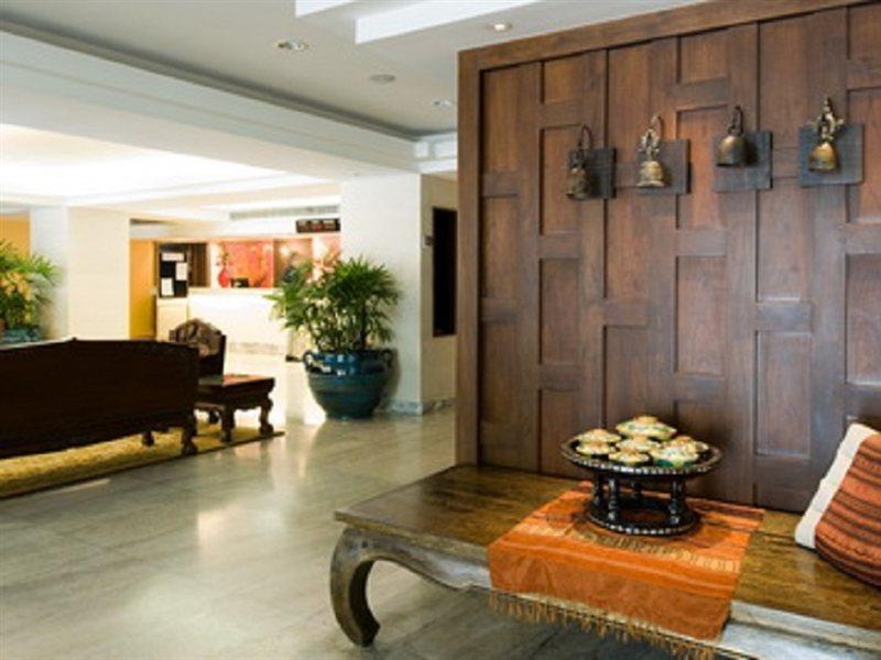 Khách sạn Centre - Sha Extra 4*